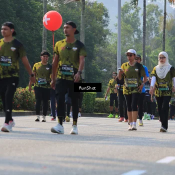 Runner Photo 7014984