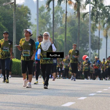 Runner Photo 7015001