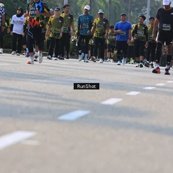 Runner Photo 7015034