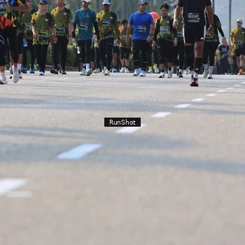Runner Photo 7015039
