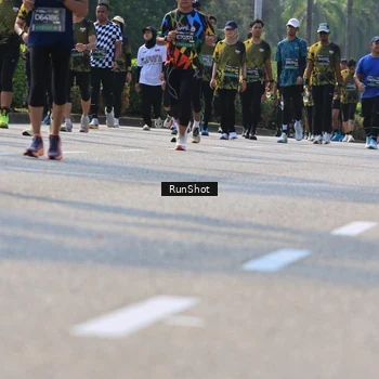 Runner Photo 7015043