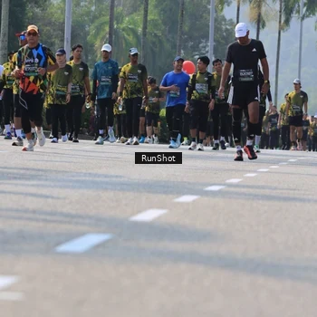 Runner Photo 7015048