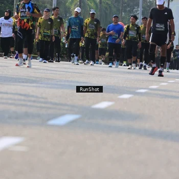 Runner Photo 7015050