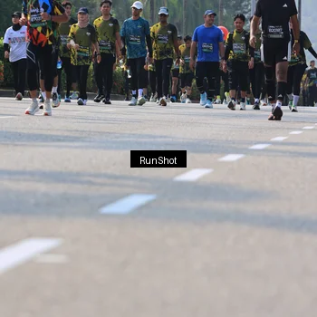 Runner Photo 7015052