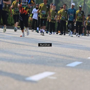 Runner Photo 7015067