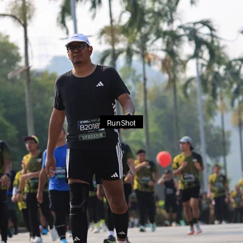 Runner Photo 7015075
