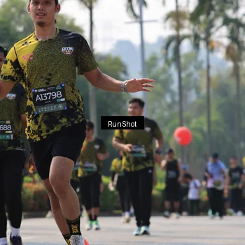 Runner Photo 7015121