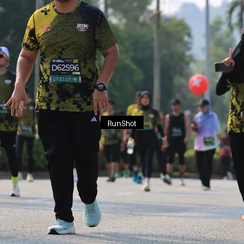 Runner Photo 7015126