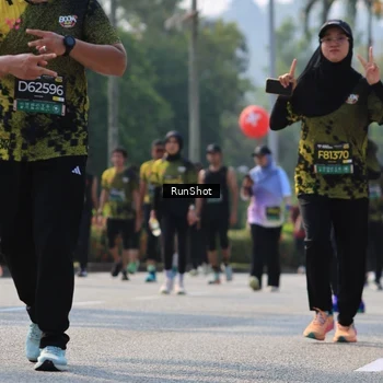 Runner Photo 7015145