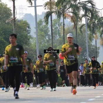 Runner Photo 7015148