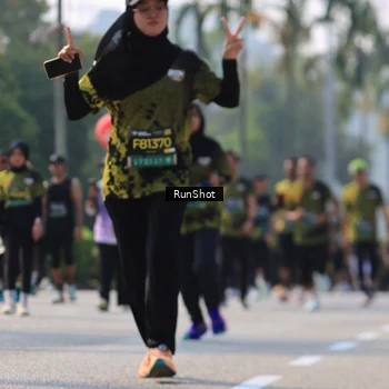 Runner Photo 7015155
