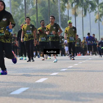 Runner Photo 7015177
