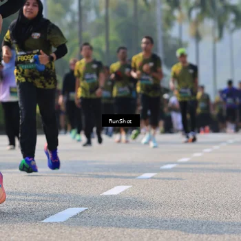Runner Photo 7015178