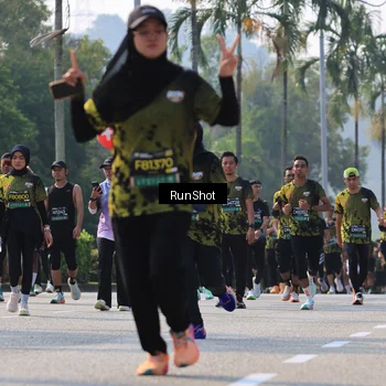 Runner Photo 7015180