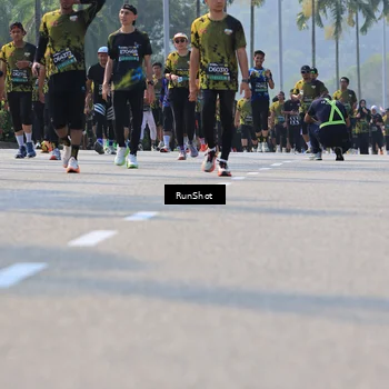 Runner Photo 7015192