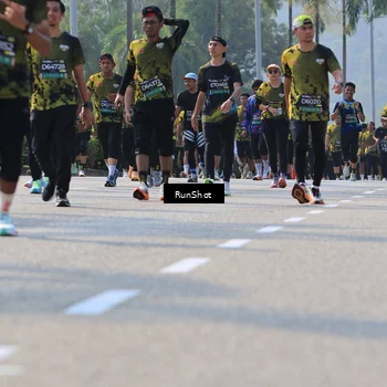 Runner Photo 7015197