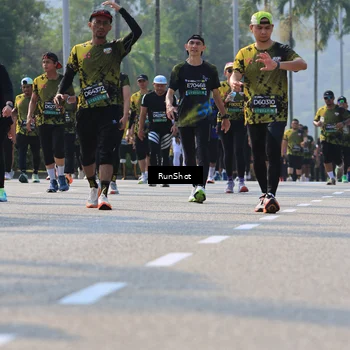 Runner Photo 7015205