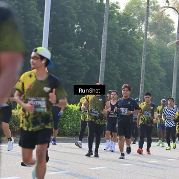 Runner Photo 7015213