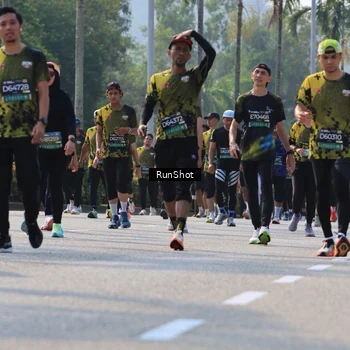 Runner Photo 7015228