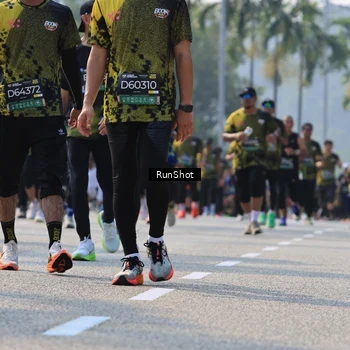 Runner Photo 7015258