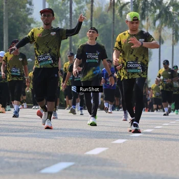 Runner Photo 7015259