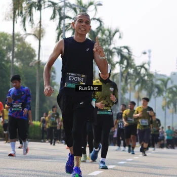 Runner Photo 7015373