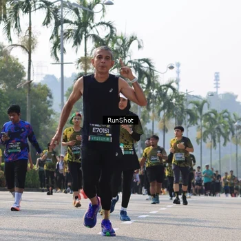 Runner Photo 7015386