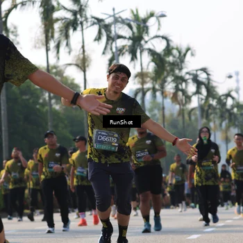 Runner Photo 7015431