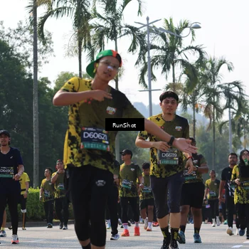 Runner Photo 7015433