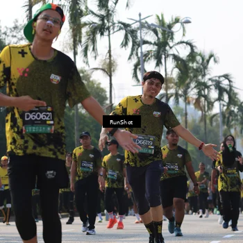 Runner Photo 7015436
