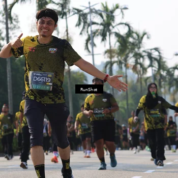 Runner Photo 7015451
