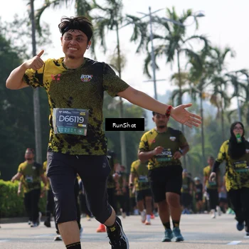 Runner Photo 7015452