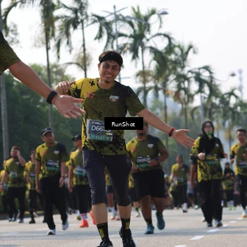 Runner Photo 7015455