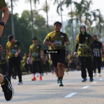 Runner Photo 7015470