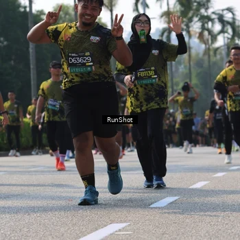 Runner Photo 7015493