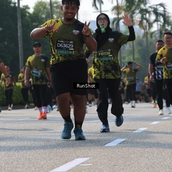 Runner Photo 7015500