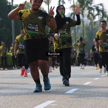 Runner Photo 7015501