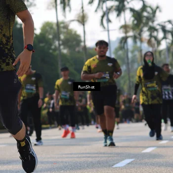 Runner Photo 7015510