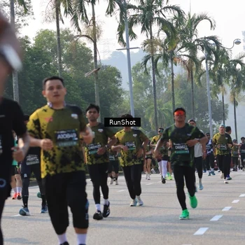 Runner Photo 7015511