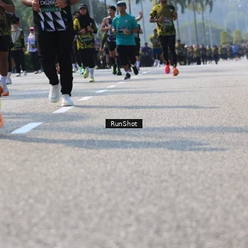 Runner Photo 7015565