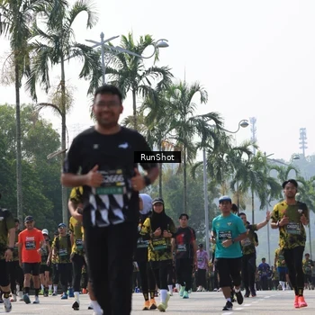 Runner Photo 7015576