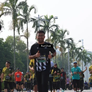 Runner Photo 7015577
