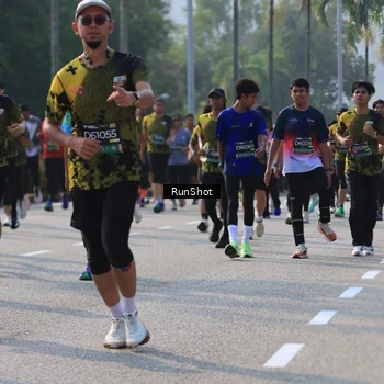 Runner Photo 7015580