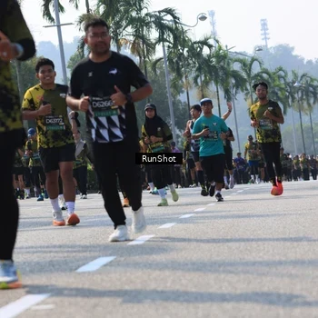 Runner Photo 7015608