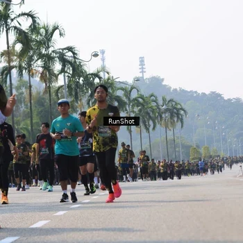 Runner Photo 7015609