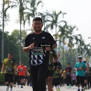 Runner Photo 7015611