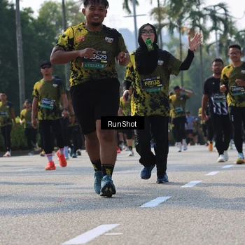 Runner Photo 7015636