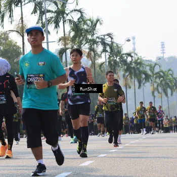Runner Photo 7015652