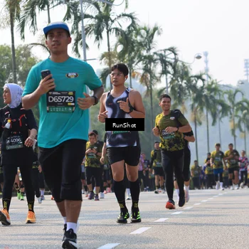 Runner Photo 7015658