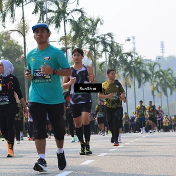 Runner Photo 7015666